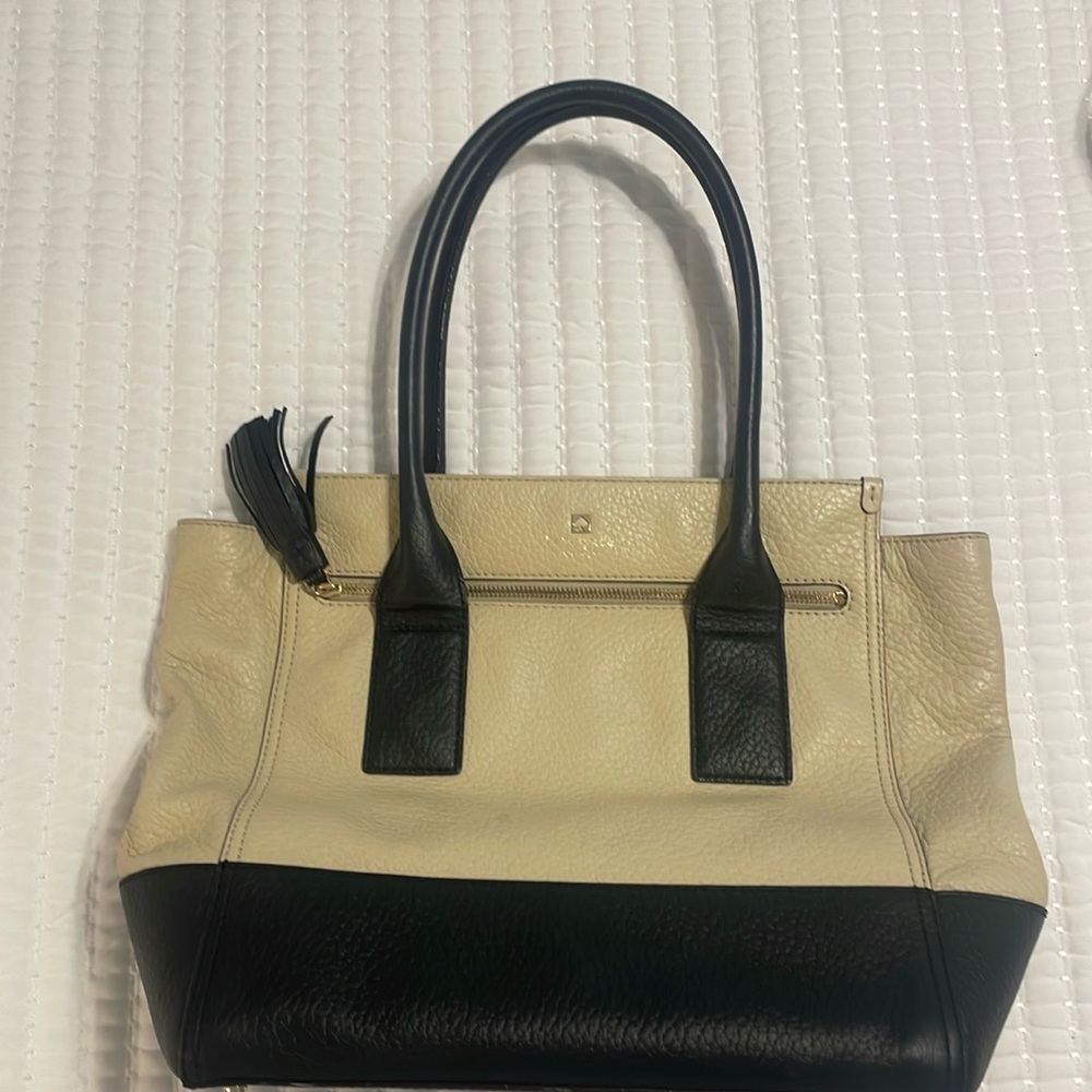 Kate spade tote bag/ purse! Great condition!